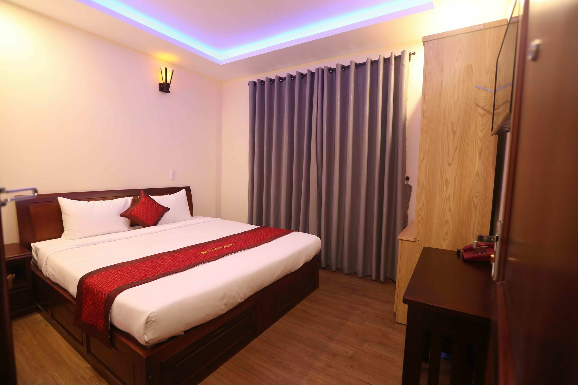 Stars Hotel Дананг Екстериор снимка