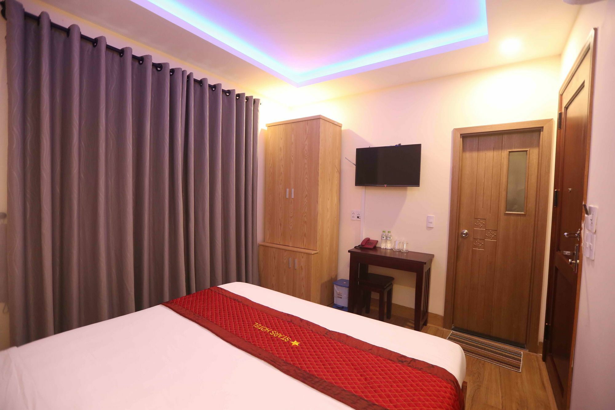 Stars Hotel Дананг Екстериор снимка